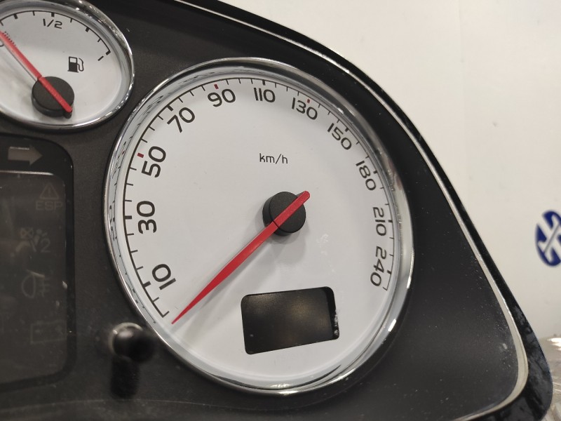 Recambio de cuadro instrumentos para peugeot 307 berlina (s2) 1.6 16v cat referencia OEM IAM P9661323180 9661323180 281174477