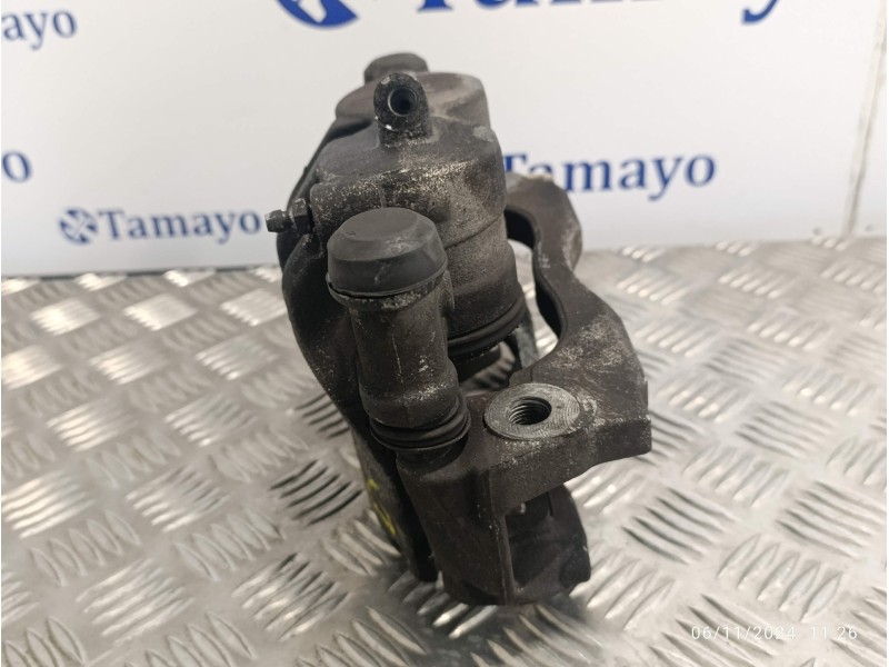 Recambio de pinza freno delantera derecha para nissan nt400 cabstar (01/20214) referencia OEM IAM   