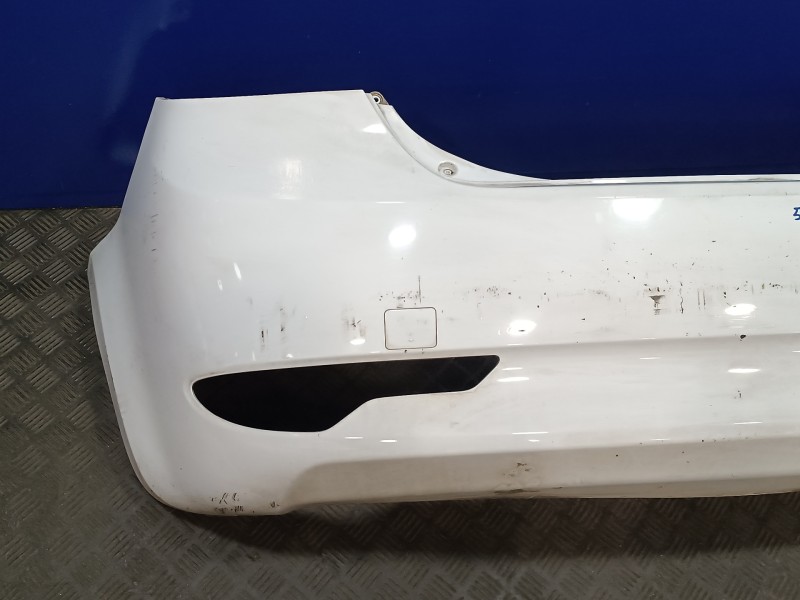 Recambio de paragolpes trasero para kia cee´d 1.6 crdi cat referencia OEM IAM   