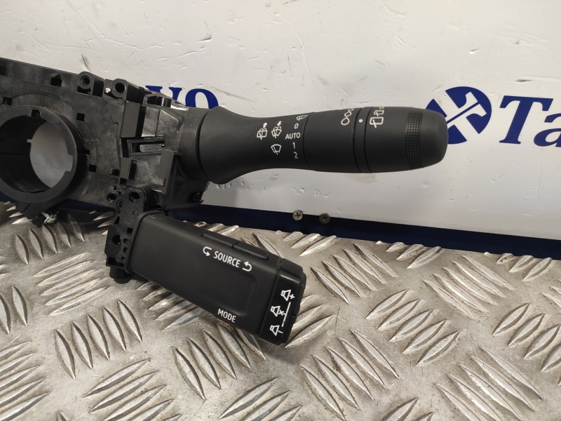 Recambio de mando multifuncion para renault captur ii 1.3 tce referencia OEM IAM 1050839701  255674797RA