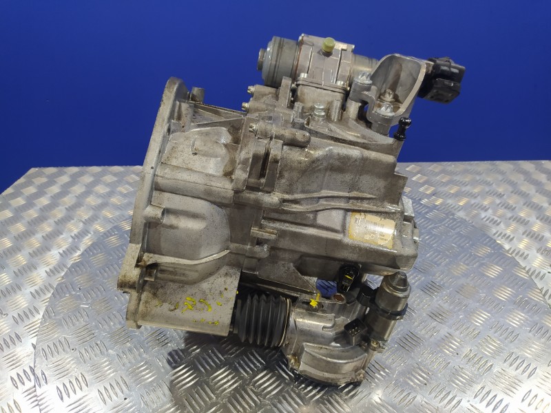 Recambio de caja cambios para smart fortwo coupe 0.8 cdi referencia OEM IAM 717483  A4513700101