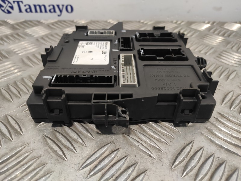 Recambio de modulo electronico para renault captur ii 1.3 tce referencia OEM IAM 284B24171R  A3C05025807