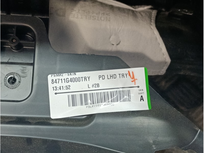 Recambio de salpicadero para hyundai i30 fastback 1.4 tgdi cat referencia OEM IAM 84721G4000 84710G4000 84711G4000