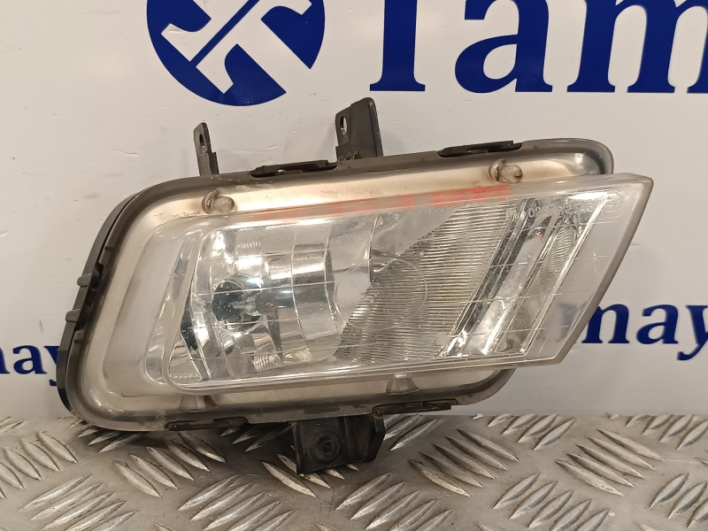 Recambio de faro antiniebla derecho para kia cee´d 1.6 crdi cat referencia OEM IAM   