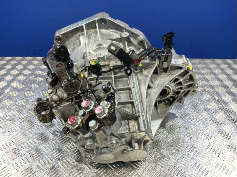 Recambio de caja cambios para hyundai i20 referencia OEM IAM MA1772PB  MA1772PB