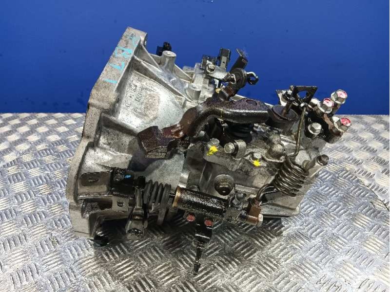 Recambio de caja cambios para hyundai i20 referencia OEM IAM MA1772PB  MA1772PB