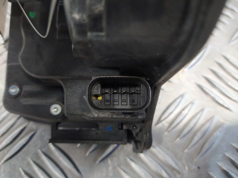 Recambio de cerradura puerta trasera izquierda para bmw serie 2 gran tourer (f46) referencia OEM IAM   