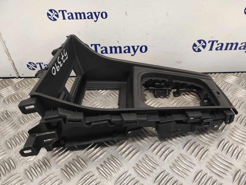 Recambio de consola central para renault captur ii 1.3 tce referencia OEM IAM 969124570R  969126679R