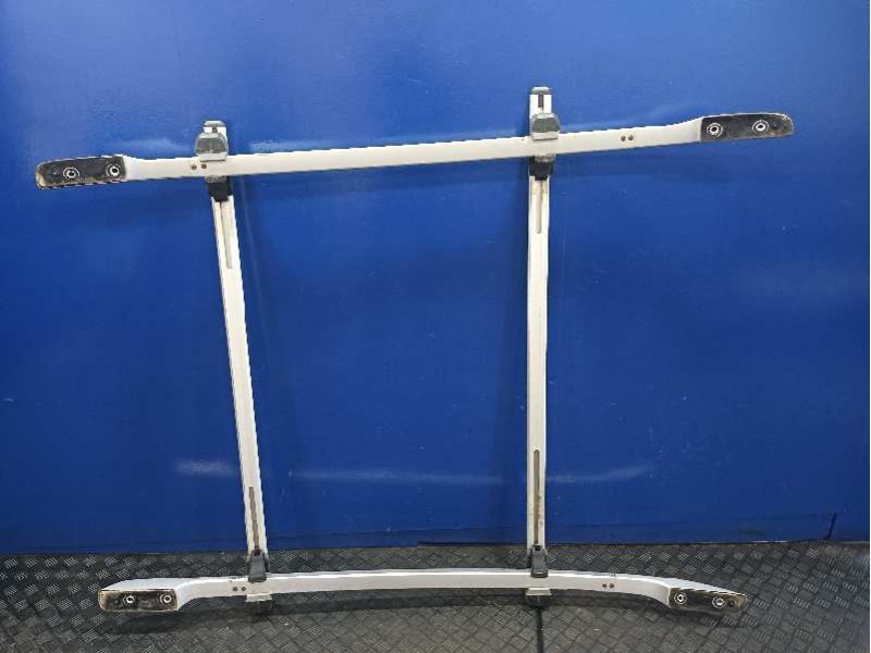 Recambio de baca portaequipajes para toyota corolla verso (r1) referencia OEM IAM   