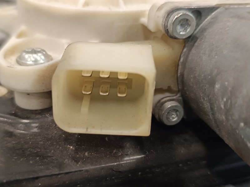 Recambio de elevalunas delantero izquierdo para mercedes-benz clase e (w211) berlina referencia OEM IAM A2118202942  0130821970