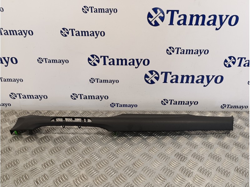 Recambio de moldura para hyundai i30 fastback 1.4 tgdi cat referencia OEM IAM 84790G4000  