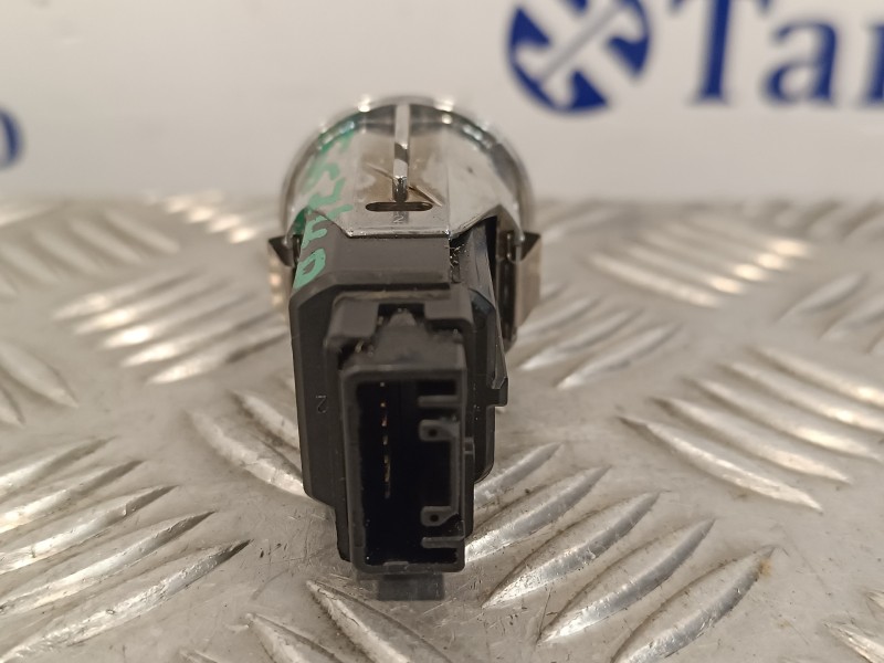 Recambio de interruptor para toyota corolla verso (r1) 2.0 turbodiesel cat referencia OEM IAM 15A7102  