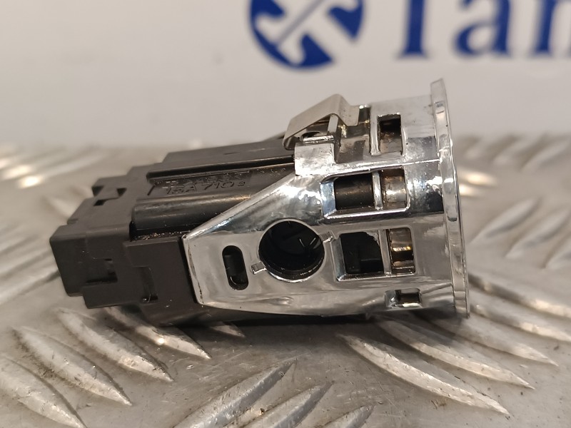 Recambio de interruptor para toyota corolla verso (r1) 2.0 turbodiesel cat referencia OEM IAM 15A7102  