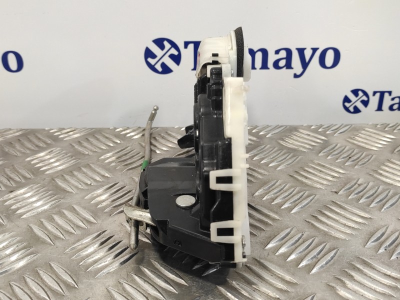 Recambio de cerradura puerta delantera derecha para toyota yaris 1.3 16v cat referencia OEM IAM   