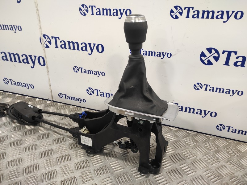 Recambio de palanca cambio para renault captur ii 1.3 tce referencia OEM IAM 341021845R  