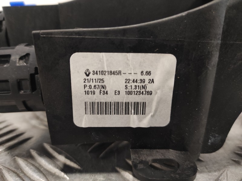 Recambio de palanca cambio para renault captur ii 1.3 tce referencia OEM IAM 341021845R  