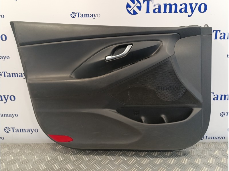 Recambio de guarnecido puerta delantera izquierda para hyundai i30 fastback 1.4 tgdi cat referencia OEM IAM 82301G4020TRY  