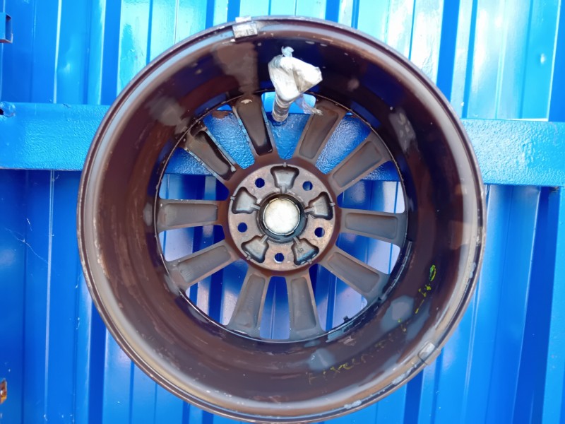 Recambio de llanta para hyundai i40 referencia OEM IAM 52910-3Z610  