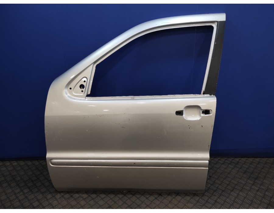 Recambio de puerta delantera izquierda para mercedes-benz clase m (w163) 2.7 cdi 20v cat referencia OEM IAM   