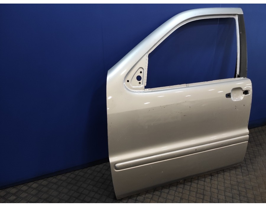 Recambio de puerta delantera izquierda para mercedes-benz clase m (w163) 2.7 cdi 20v cat referencia OEM IAM   