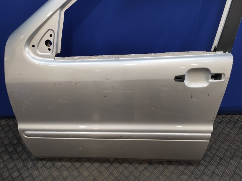 Recambio de puerta delantera izquierda para mercedes-benz clase m (w163) 2.7 cdi 20v cat referencia OEM IAM   