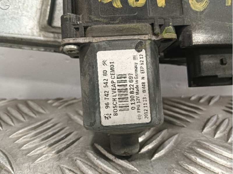 Recambio de elevalunas delantero izquierdo para peugeot 208 1.6 16v hdi fap referencia OEM IAM 9674254280  0130822697