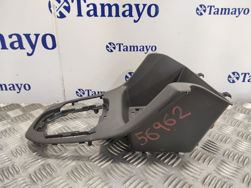 Recambio de moldura para hyundai i30 fastback 1.4 tgdi cat referencia OEM IAM 84651G4BA0  