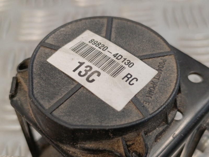 Recambio de cinturon seguridad trasero derecho para kia carnival 2.9 crdi cat referencia OEM IAM 898204D130  