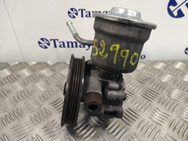 Recambio de bomba direccion para toyota yaris (ncp1/nlp1/scp1) 1.0 cat referencia OEM IAM   