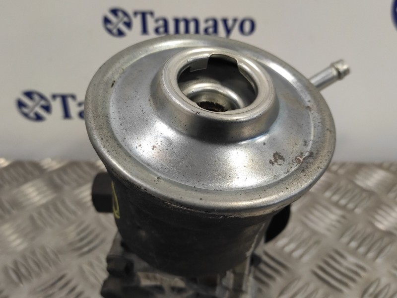 Recambio de bomba direccion para toyota yaris (ncp1/nlp1/scp1) 1.0 cat referencia OEM IAM   