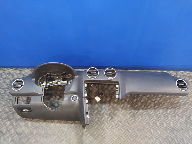 Recambio de salpicadero para mercedes-benz clase m (w164) 280 / 300 cdi (164.120) referencia OEM IAM   