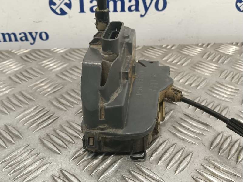 Recambio de cerradura puerta trasera derecha para renault scenic ii scenic ii referencia OEM IAM   