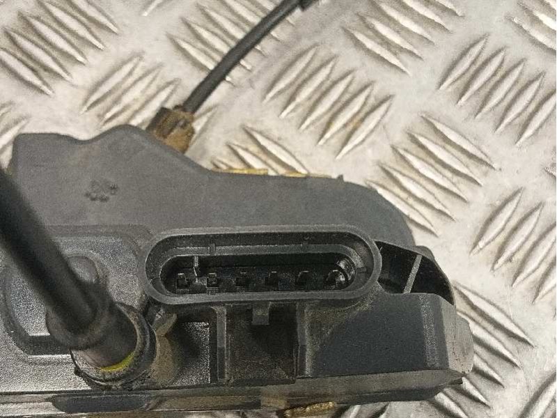 Recambio de cerradura puerta trasera derecha para renault scenic ii scenic ii referencia OEM IAM   