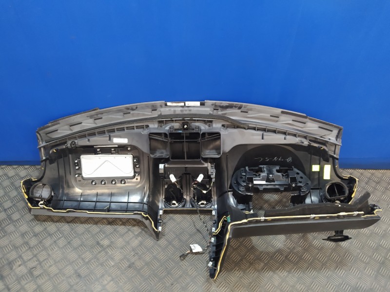 Recambio de salpicadero para mercedes-benz clase m (w164) 280 / 300 cdi (164.120) referencia OEM IAM   