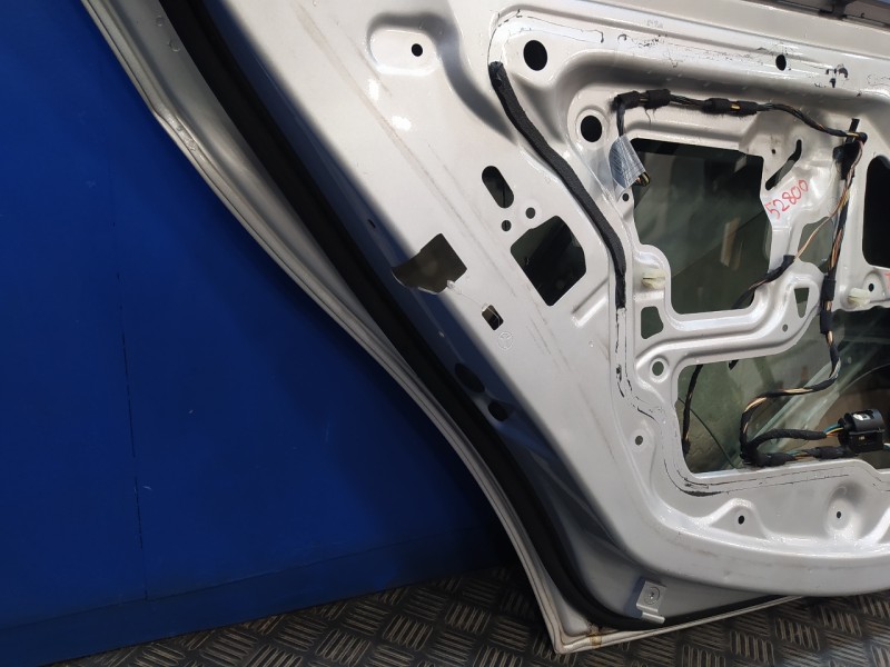 Recambio de puerta trasera izquierda para bmw serie 3 berlina (e90) 2.0 16v diesel cat referencia OEM IAM   
