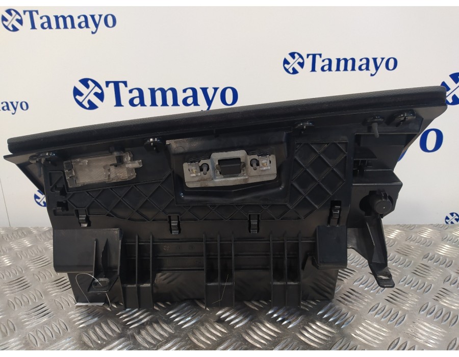 Recambio de guantera para bmw serie 3 berlina (e90) 2.0 16v diesel cat referencia OEM IAM 51167075479  51167120408