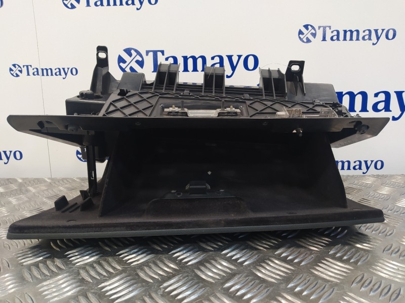 Recambio de guantera para bmw serie 3 berlina (e90) 2.0 16v diesel cat referencia OEM IAM 51167075479  51167120408