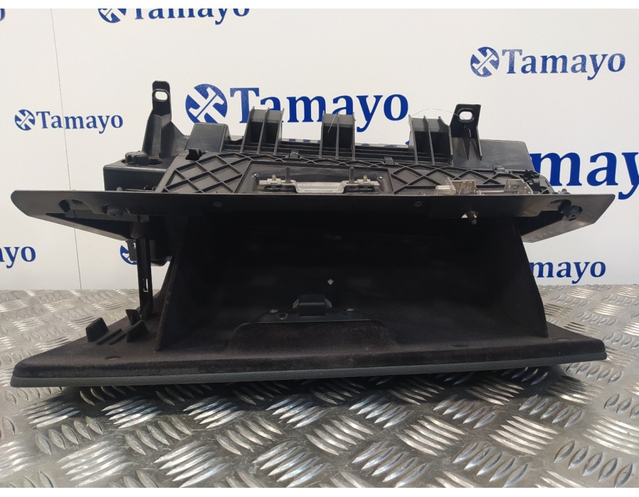 Recambio de guantera para bmw serie 3 berlina (e90) 2.0 16v diesel cat referencia OEM IAM 51167075479  51167120408