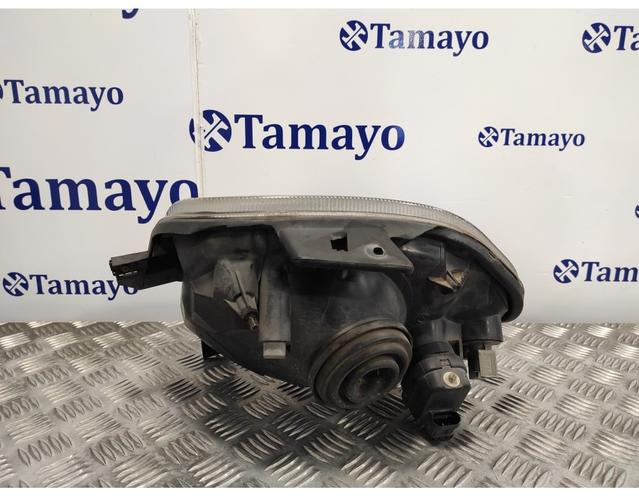 Recambio de faro derecho para renault clio ii fase i (b/cbo) 1.2 referencia OEM IAM 7701045994  67735105