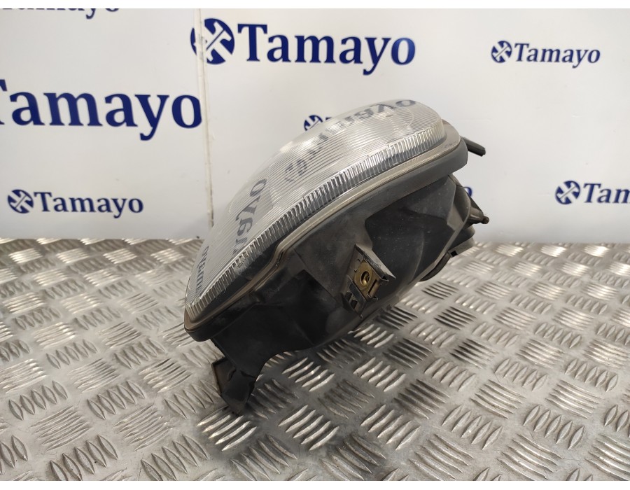 Recambio de faro derecho para renault clio ii fase i (b/cbo) 1.2 referencia OEM IAM 7701045994  67735105
