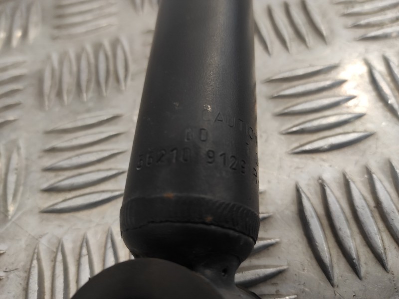 Recambio de amortiguador trasero derecho para renault captur ii 1.3 tce referencia OEM IAM 562109129R  552401773R