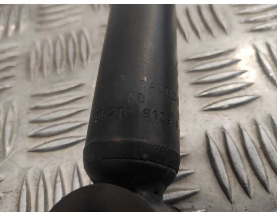 Recambio de amortiguador trasero derecho para renault captur ii 1.3 tce referencia OEM IAM 562109129R  552401773R