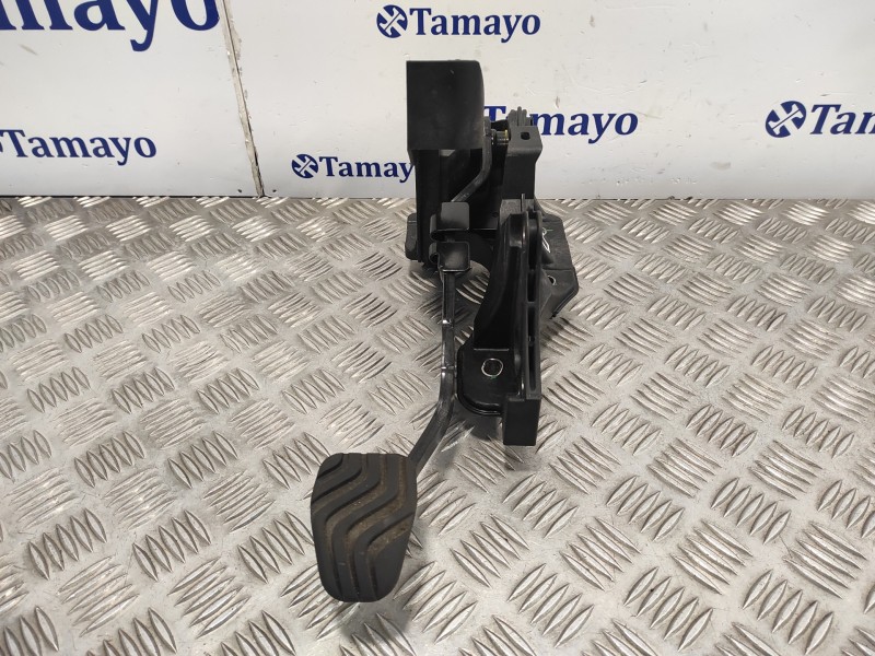 Recambio de pedal freno para renault captur ii 1.3 tce referencia OEM IAM 465018876R  