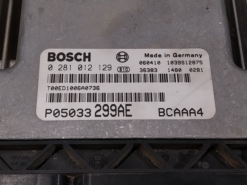 Recambio de centralita motor uce para dodge caliber referencia OEM IAM 0281012129 1039S12875 P05033299AE