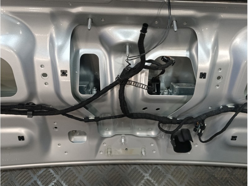 Recambio de porton trasero para audi q7 (4l) 3.0 v6 24v tdi referencia OEM IAM   