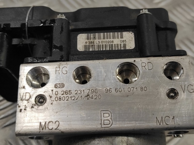 Recambio de abs para peugeot 308 1.6 16v referencia OEM IAM 0265231796 0265800555 9660107180