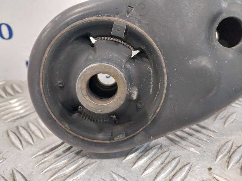 Recambio de brazo suspension inferior delantero izquierdo para toyota auris 1.6 16v cat referencia OEM IAM   