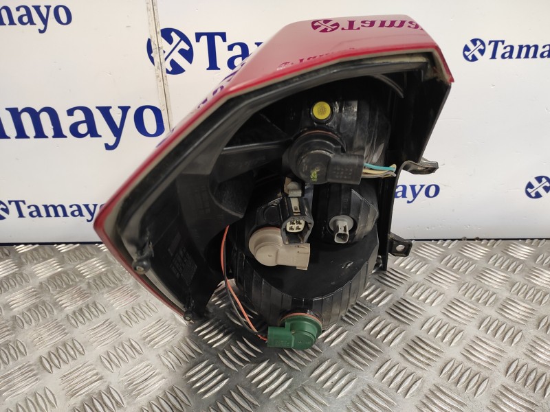 Recambio de piloto trasero derecho para dodge caliber referencia OEM IAM 05303880A  05303752A