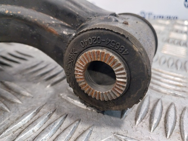Recambio de brazo suspension inferior delantero derecho para toyota auris 1.6 16v cat referencia OEM IAM   