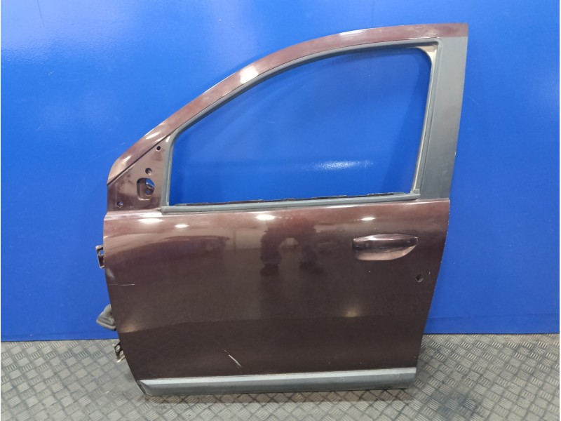 Recambio de puerta delantera izquierda para dacia lodgy 1.2 16v tce cat referencia OEM IAM   